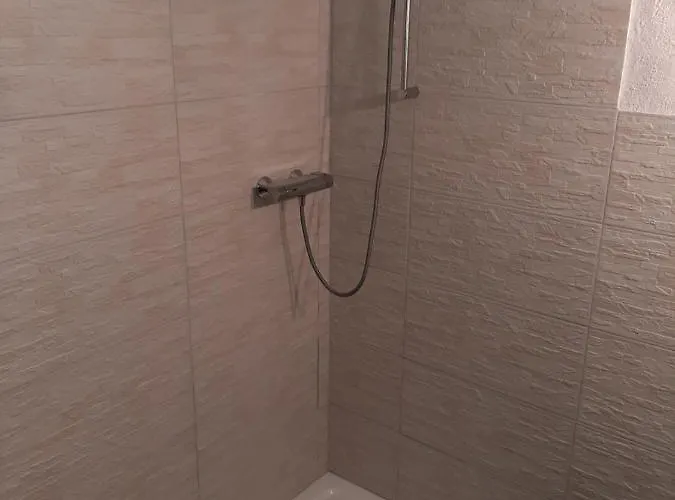 Il Torrente Dell'envers La Salle